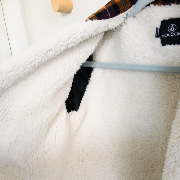 Volcom Plaid About You Sherpa Lined Flannel - Picture 6 of 6